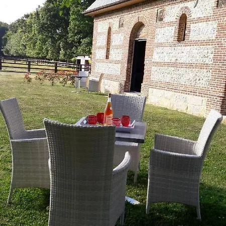 Domaine De Janville Hébergement de vacances *